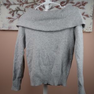 Uniqlo Off the Shoulder Sweater